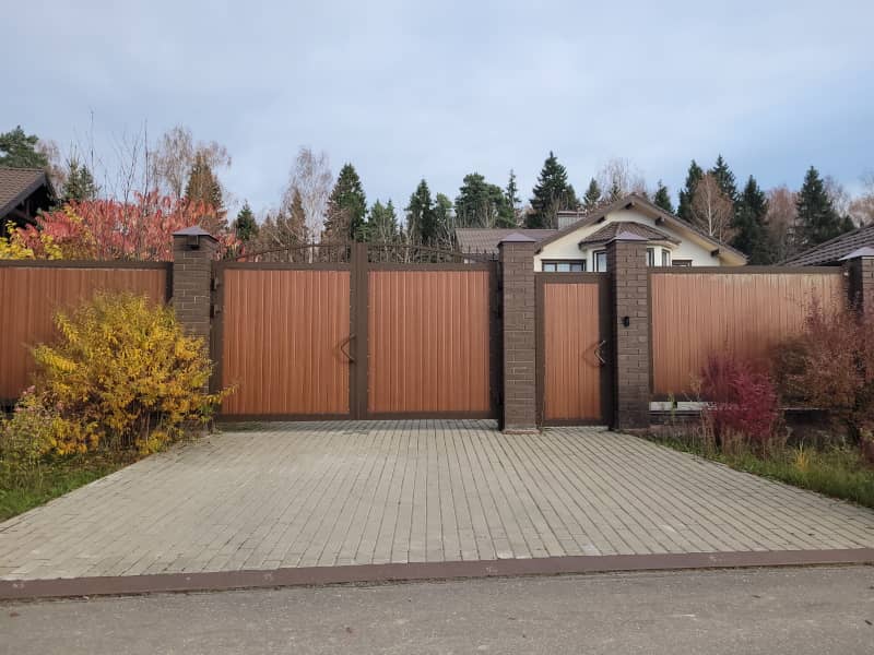 Уличные ворота DoorHan в Могилеве с установкой